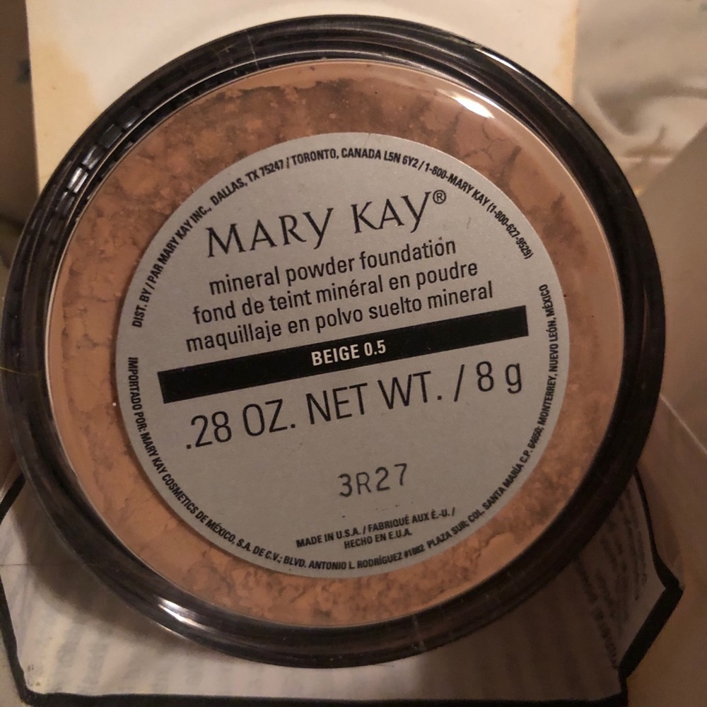 COPY - Mary Kay mineral powder foundation